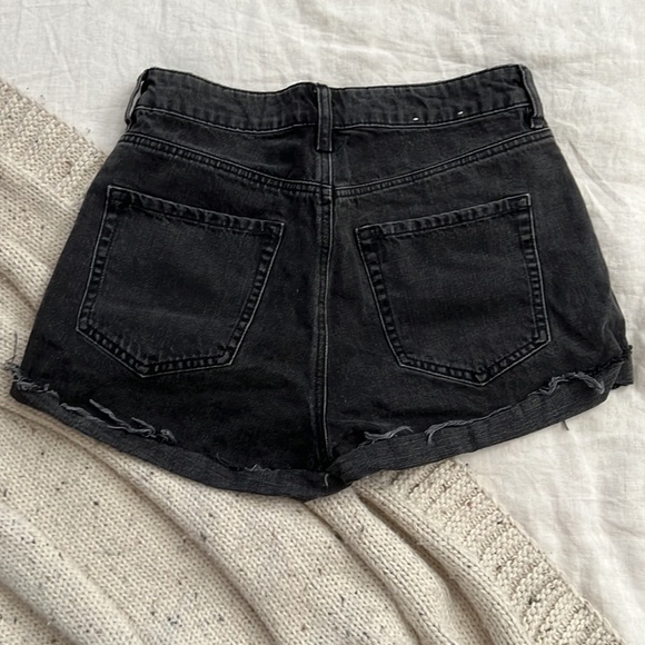 Garage Denim Mom Black Shorts - Picture 2 of 4